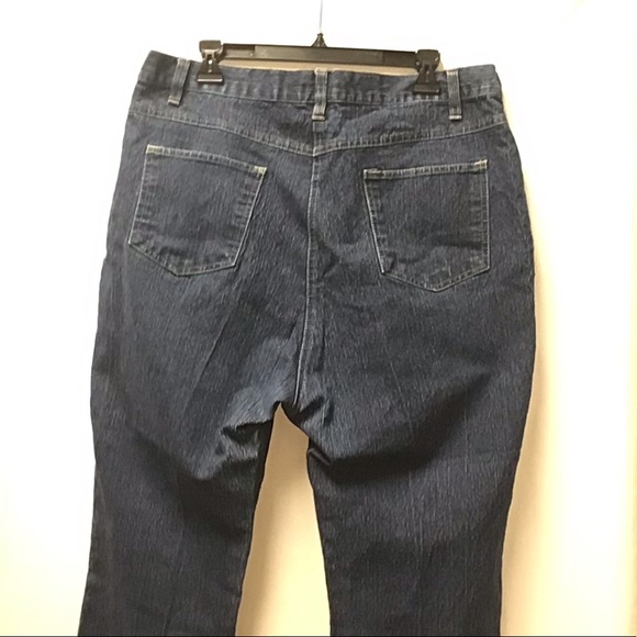 Women’s Denim Ankle Cropped Jeans - Picture 2 of 5